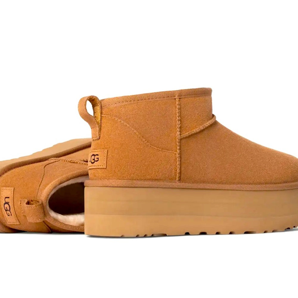 Classic Ultra Mini Platform Uggs. Color: Chestnut Size: 7.